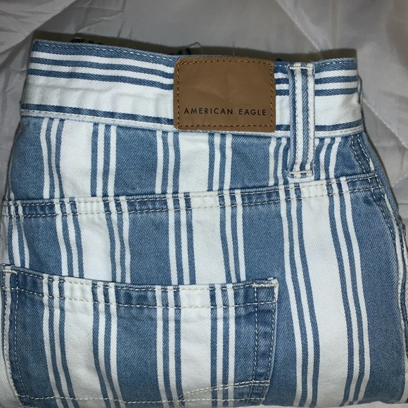 🍋RARE! American eagle mom jeans - Picture 3 of 3